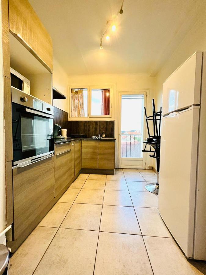 Le Voltaire -2 Chambres- 70M2- Hypercentre-Parking-Wifi Fibre- Nouvelle Literie Tarbes Exterior foto